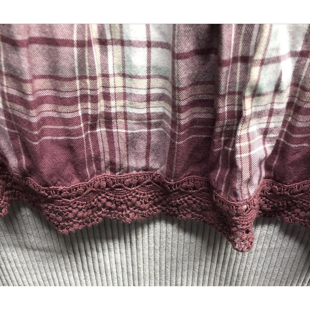 Massini Top Size 2X Plaid Burgundy White Peplum Cottage V Neck - Picture 3 of 10